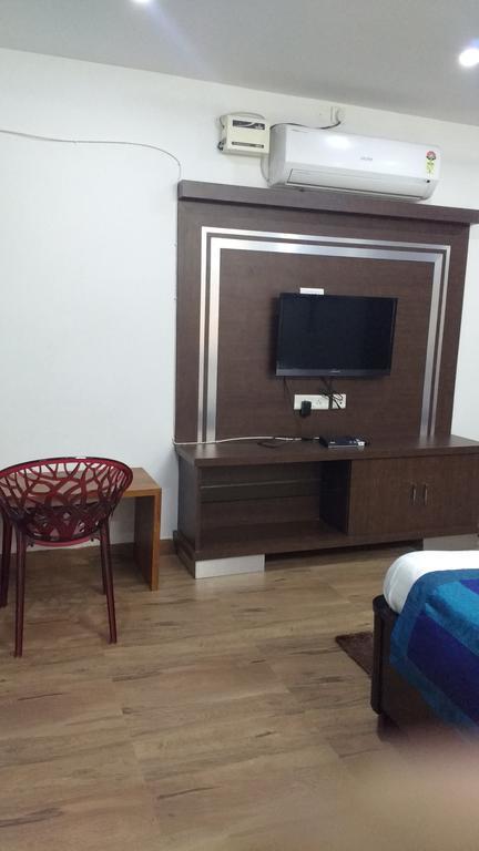 Hitech Shilparamam Guest House ไฮเดอราบัด ภายนอก รูปภาพ