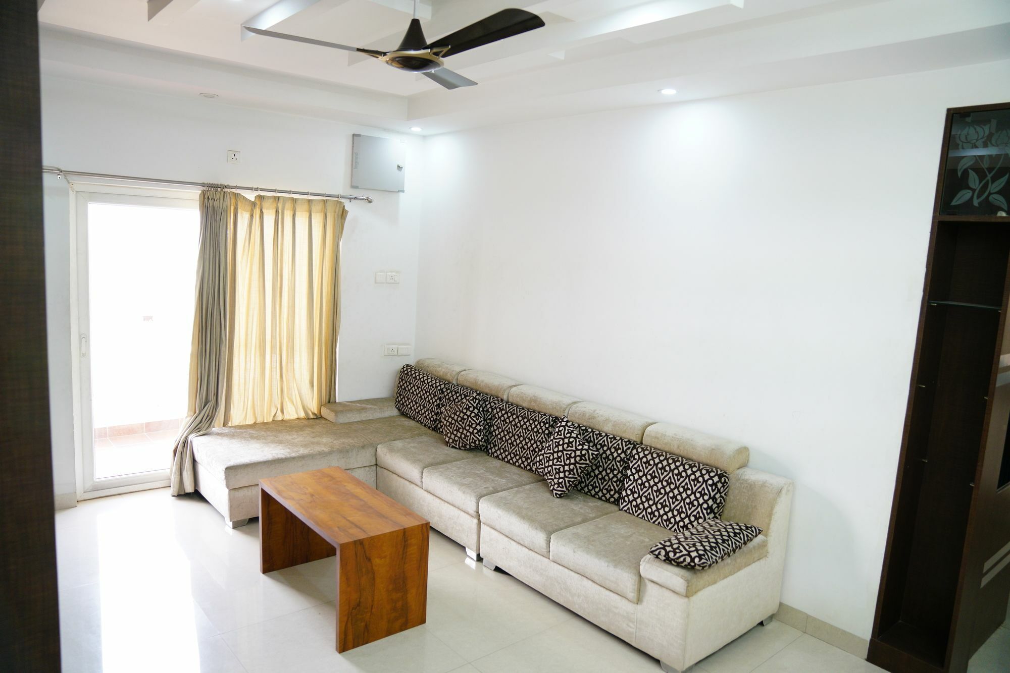 Hitech Shilparamam Guest House ไฮเดอราบัด ภายนอก รูปภาพ