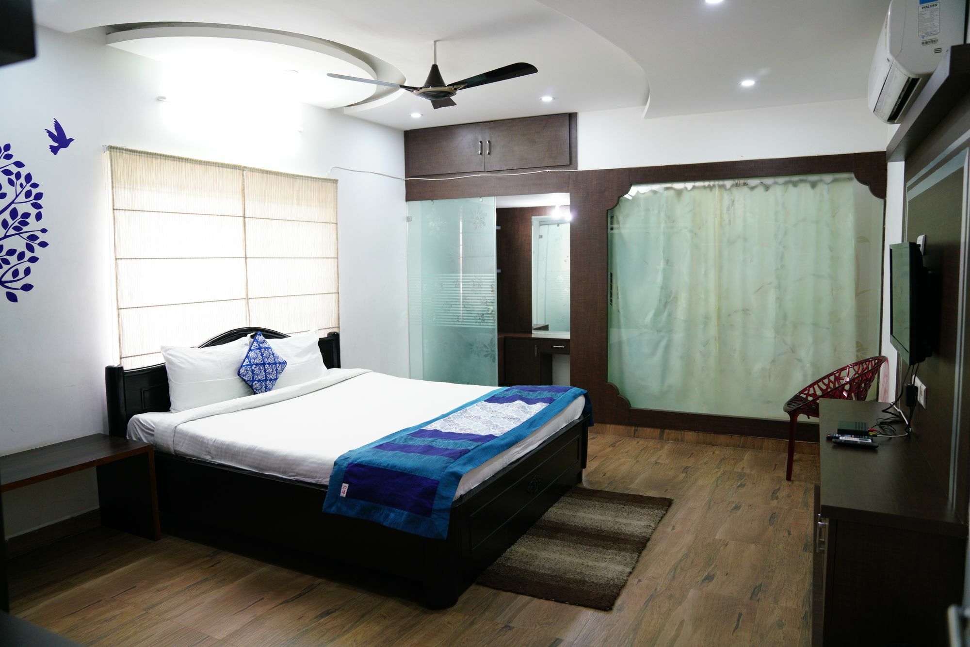 Hitech Shilparamam Guest House ไฮเดอราบัด ภายนอก รูปภาพ